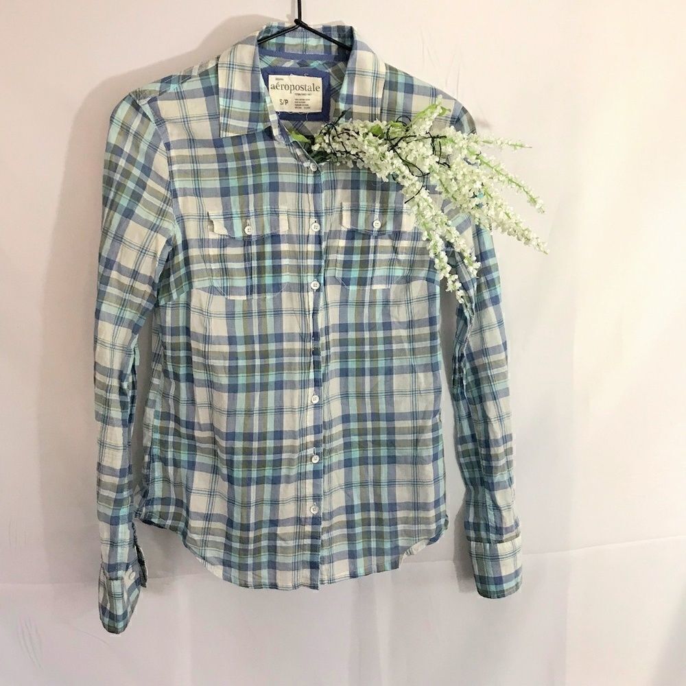 Aéropostale blue plaid top 